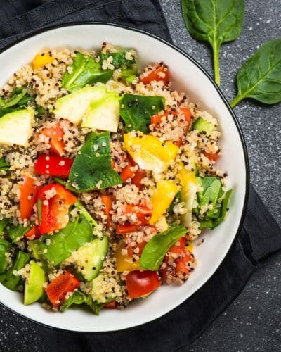 Salade de quinoa aux légumes d'été